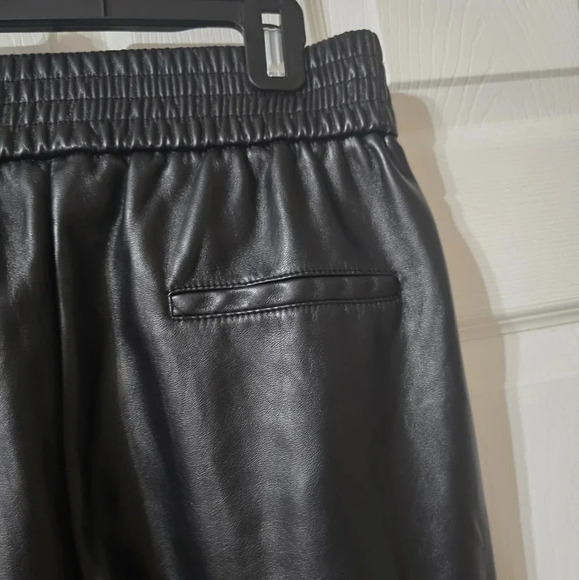 Maison de Amélie Faux Leather Straight-Leg Pull-On Pants, Leg Seam, Sz 6, EUC! - Picture 10 of 12